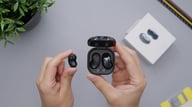 Bluetooth earbuds — photo 3